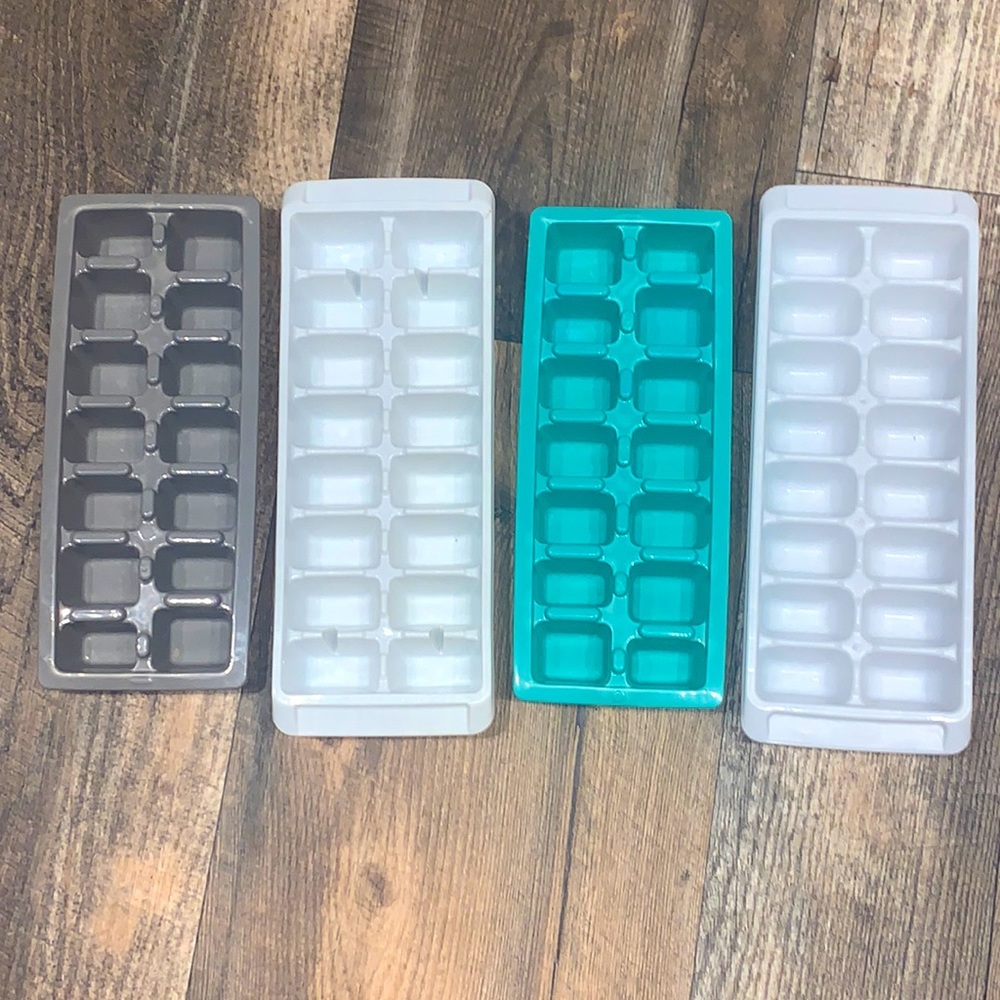Ice trays !